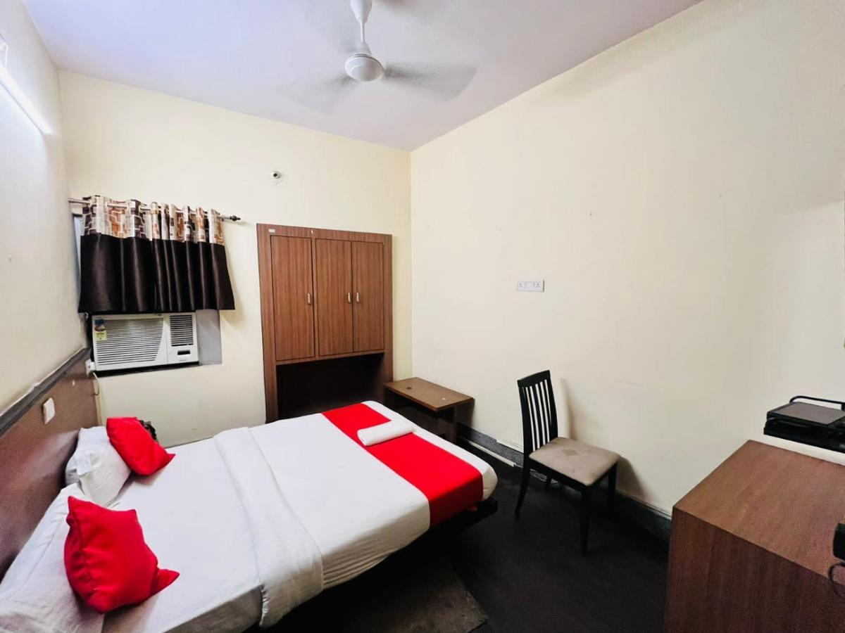 Hotel Chandra Dzsamsedpur Kültér fotó