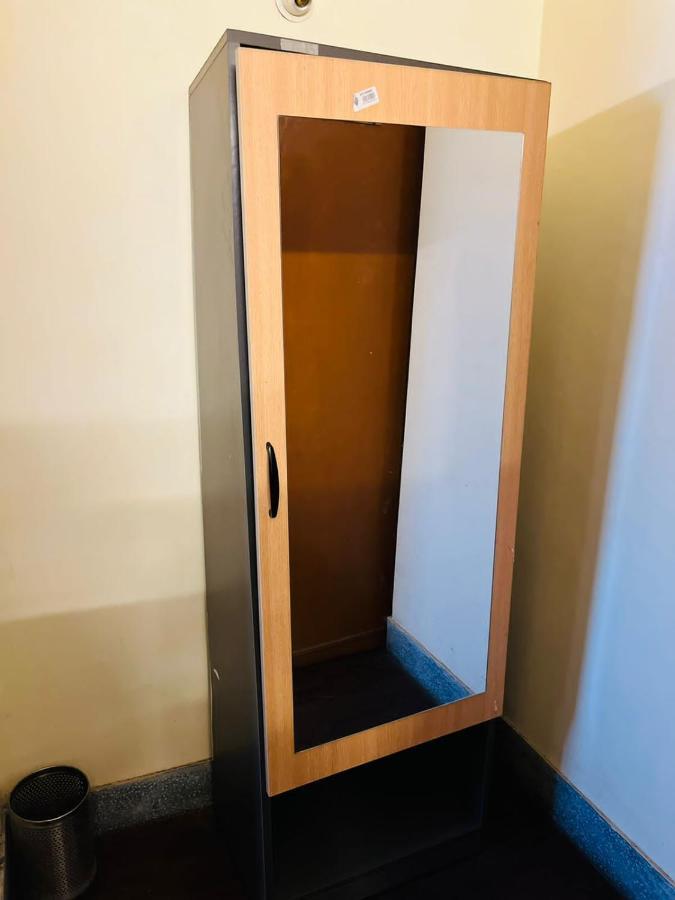 Hotel Chandra Dzsamsedpur Kültér fotó