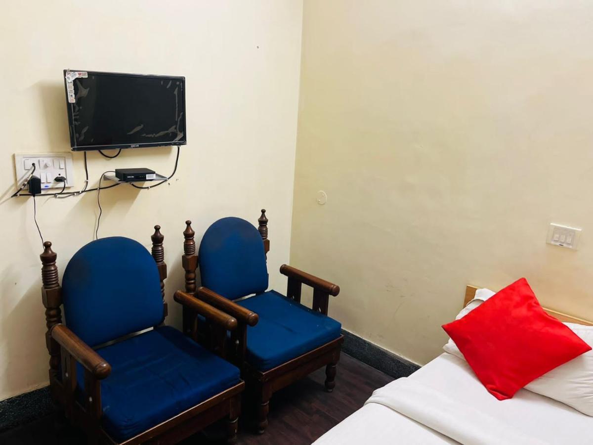Hotel Chandra Dzsamsedpur Kültér fotó