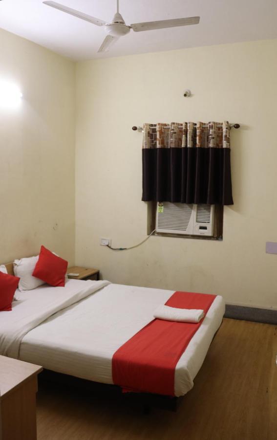 Hotel Chandra Dzsamsedpur Kültér fotó
