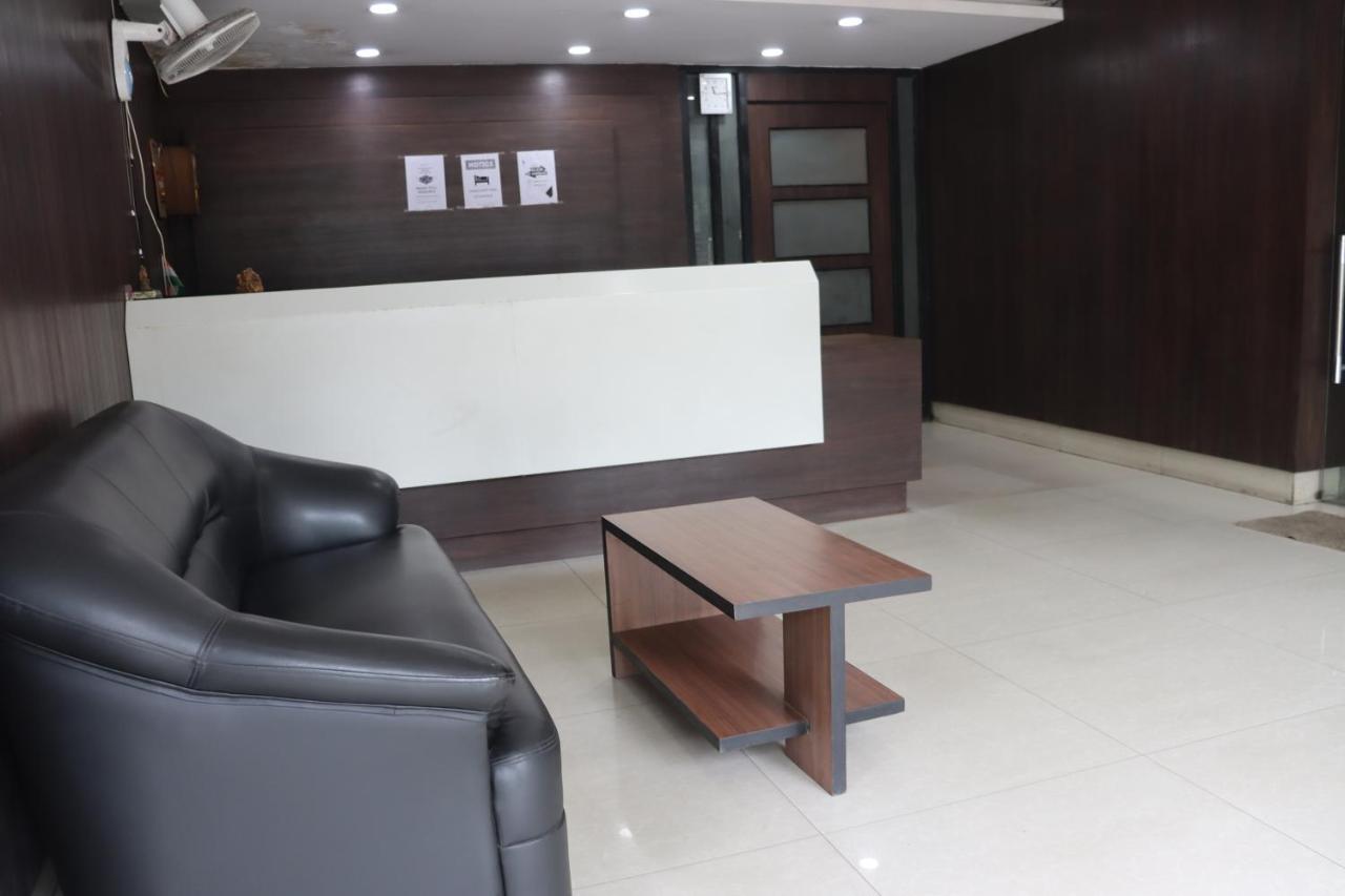 Hotel Chandra Dzsamsedpur Kültér fotó
