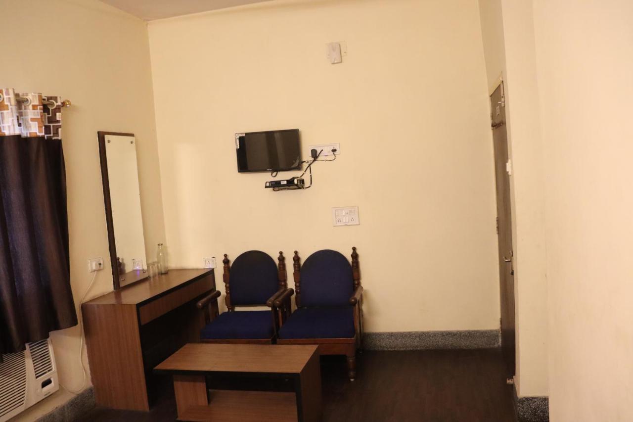 Hotel Chandra Dzsamsedpur Kültér fotó