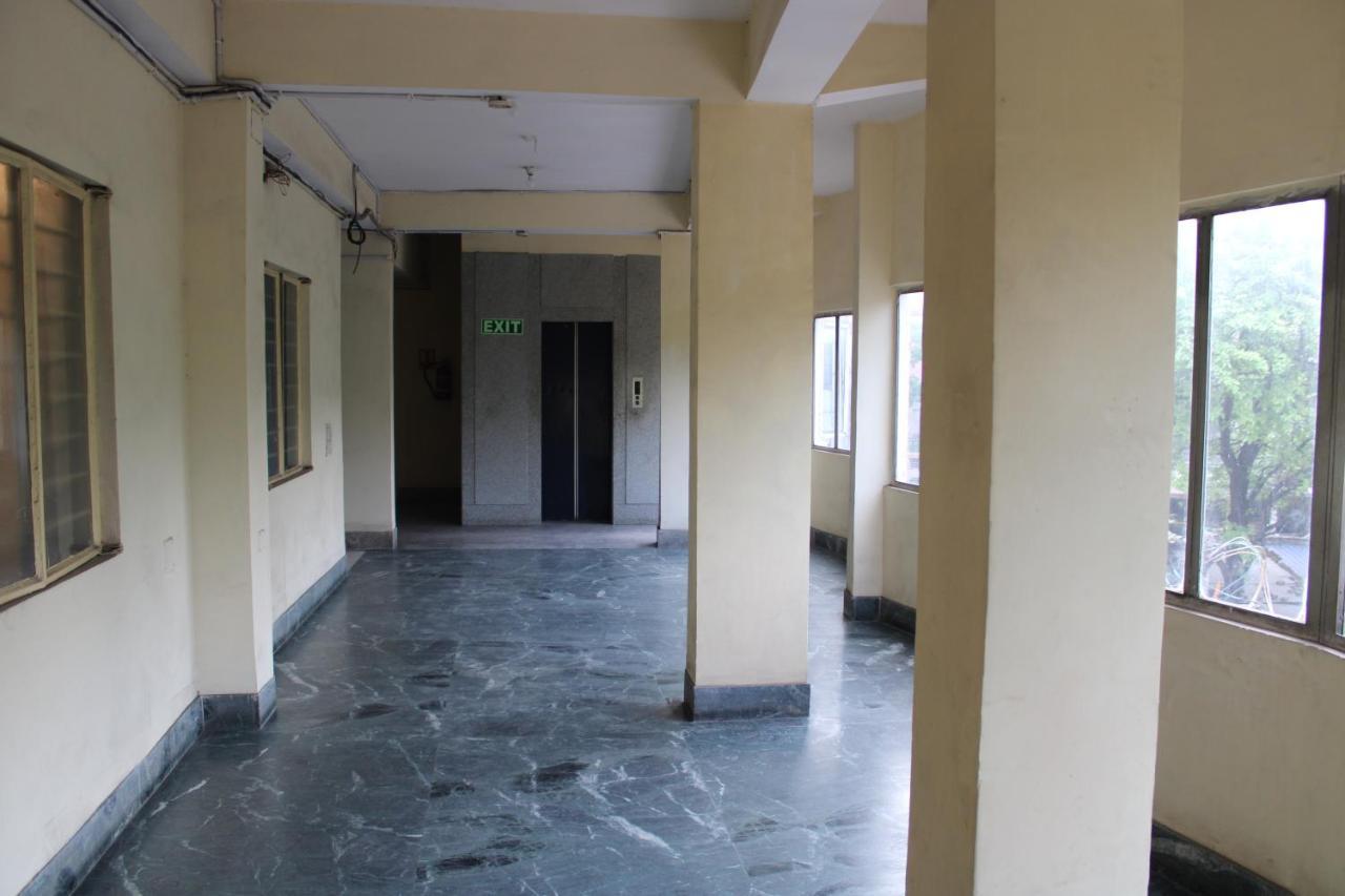 Hotel Chandra Dzsamsedpur Kültér fotó