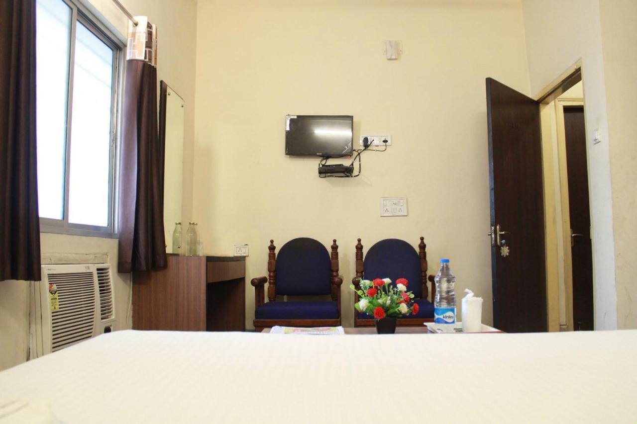 Hotel Chandra Dzsamsedpur Kültér fotó